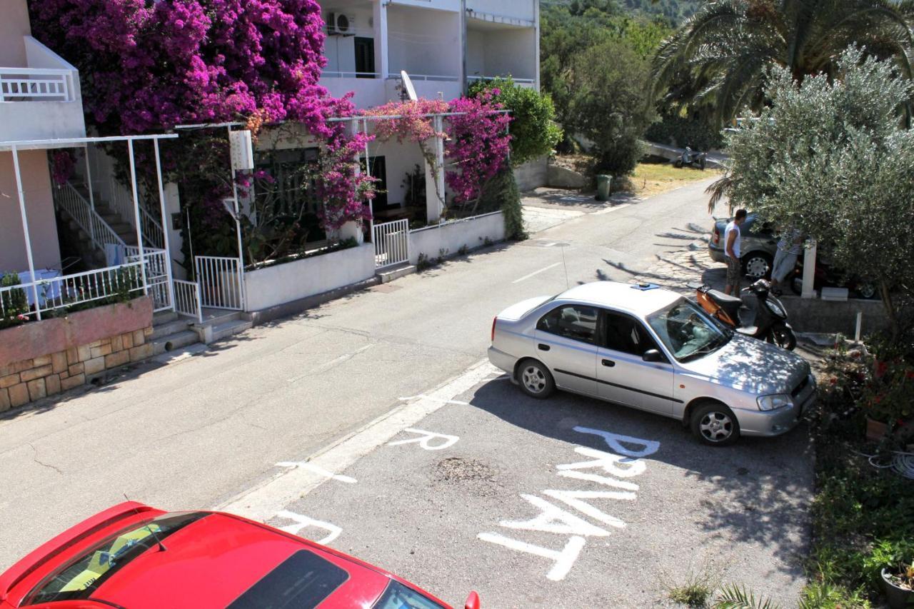 Apartments By The Sea Igrane, Makarska - 310 Екстер'єр фото