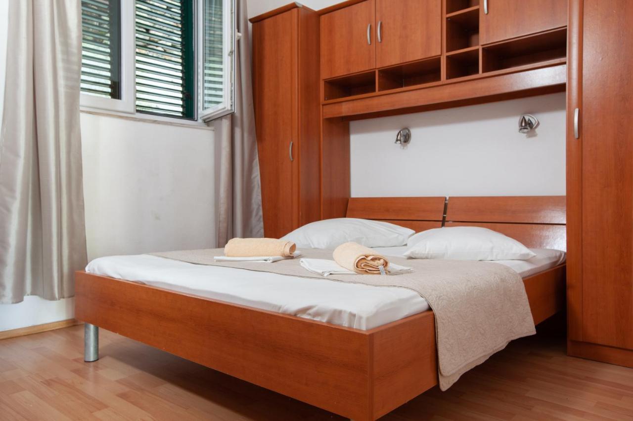 Apartments By The Sea Igrane, Makarska - 310 Екстер'єр фото