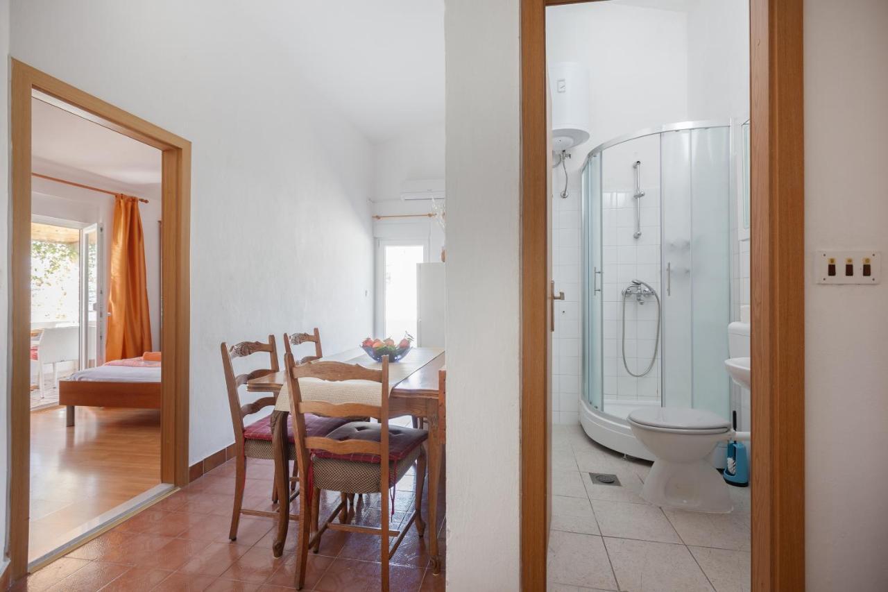 Apartments By The Sea Igrane, Makarska - 310 Екстер'єр фото