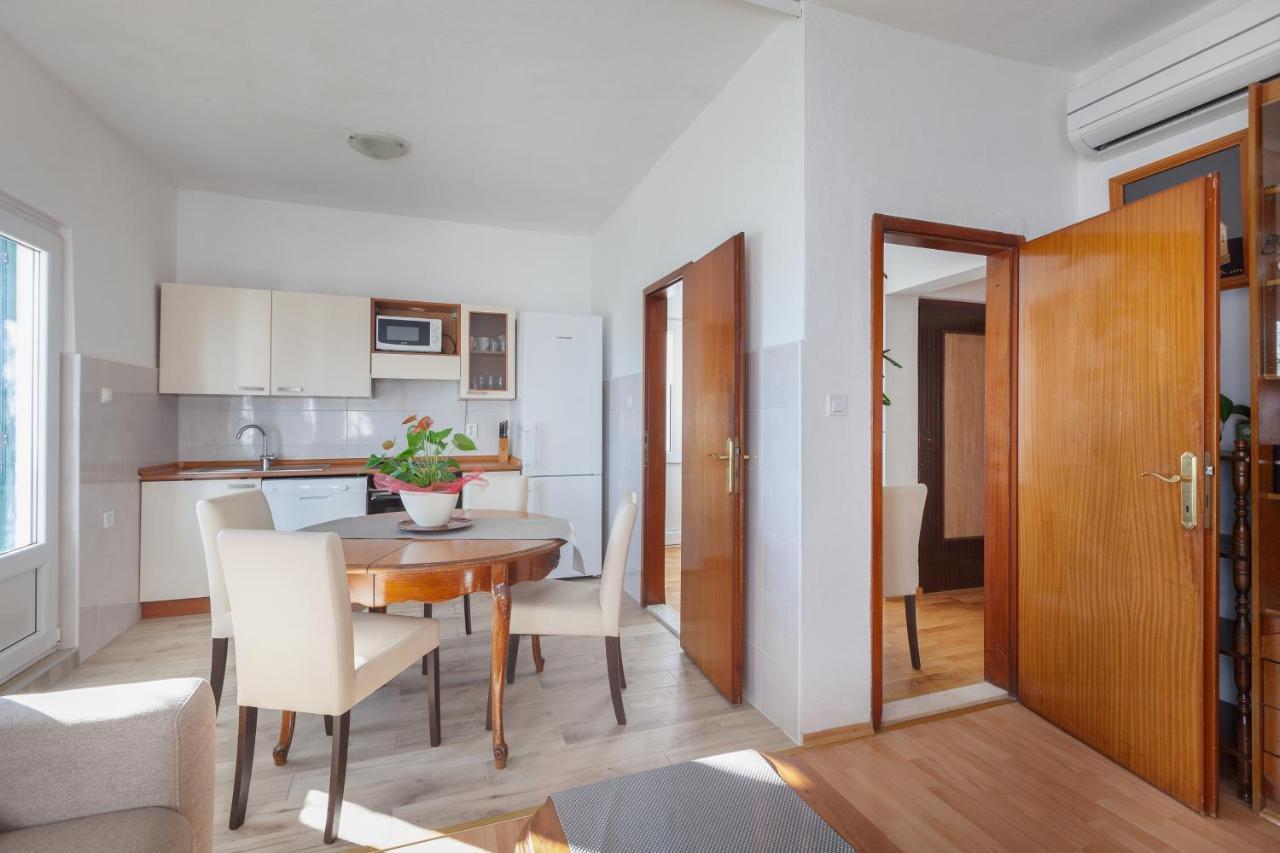 Apartments By The Sea Igrane, Makarska - 310 Екстер'єр фото