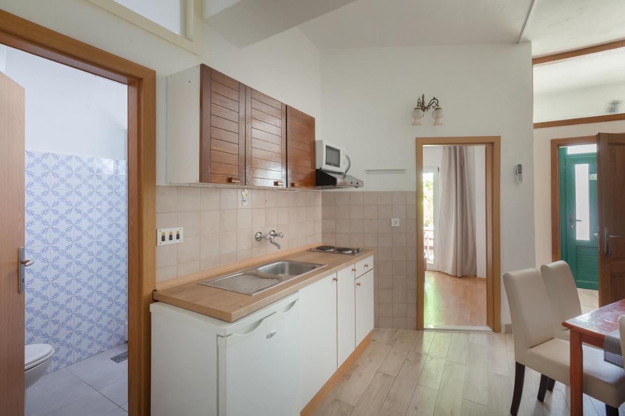 Apartments By The Sea Igrane, Makarska - 310 Екстер'єр фото