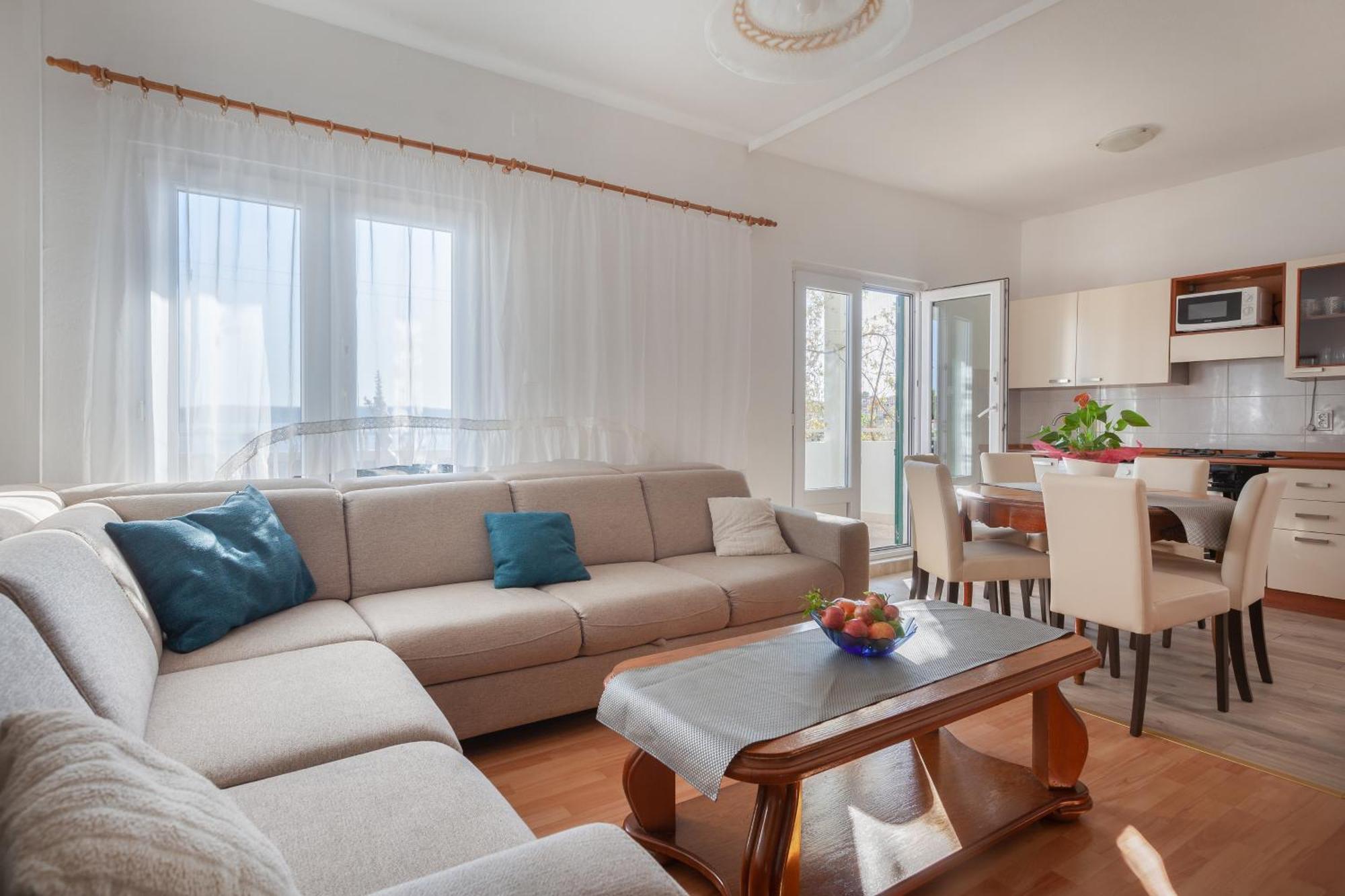 Apartments By The Sea Igrane, Makarska - 310 Номер фото